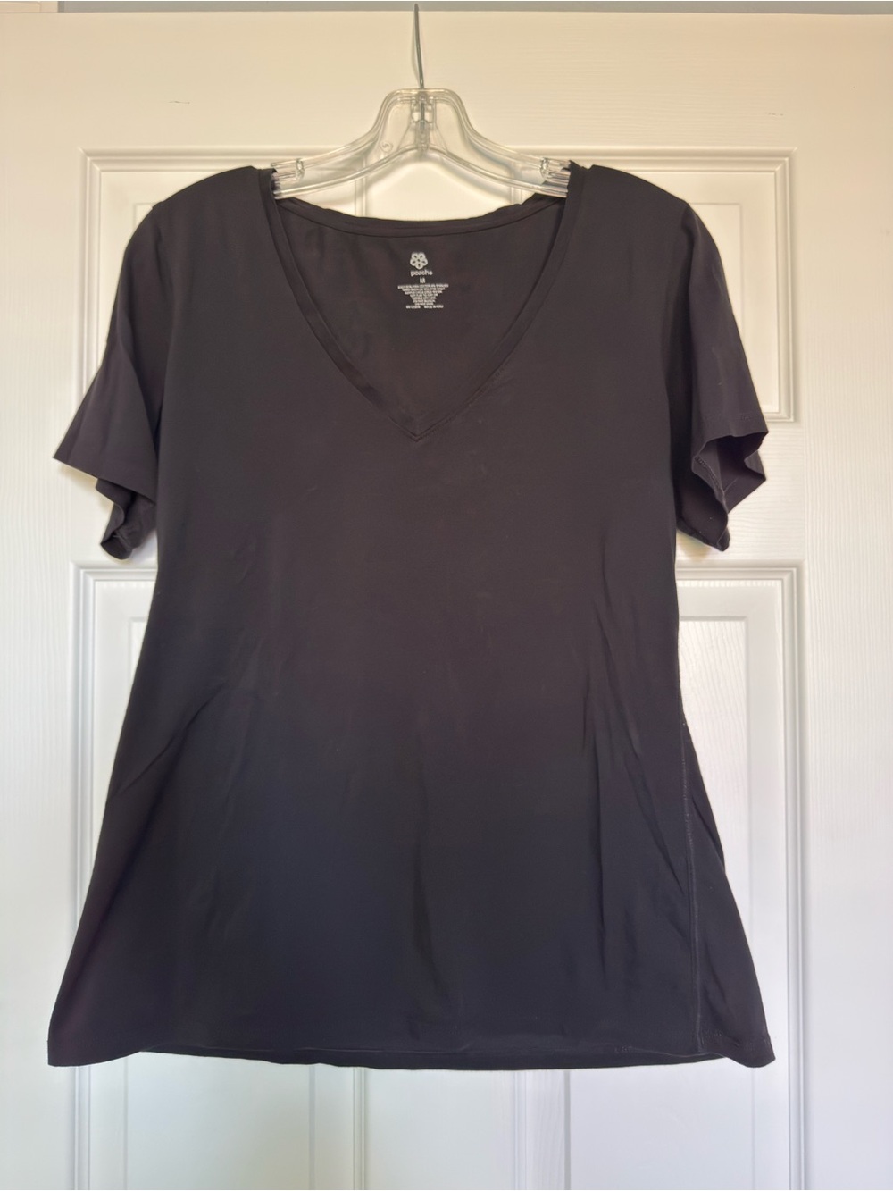 Peach Love California Black V-Neck Short Sleeve Tee